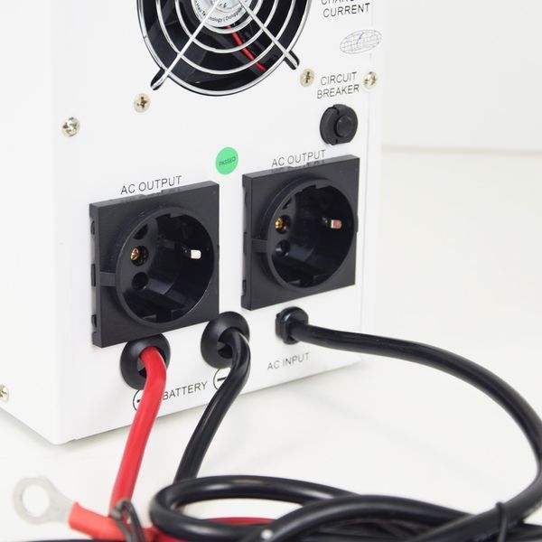 Інвертор Full Energy HB1012 1000ВА/800Вт з чистою синусоїдальною хвилею 285028 фото